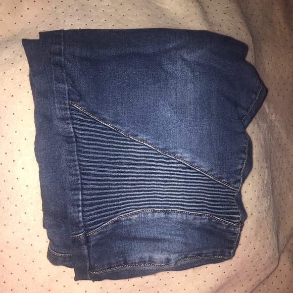 RedFox Jeans - Picture 3 of 3